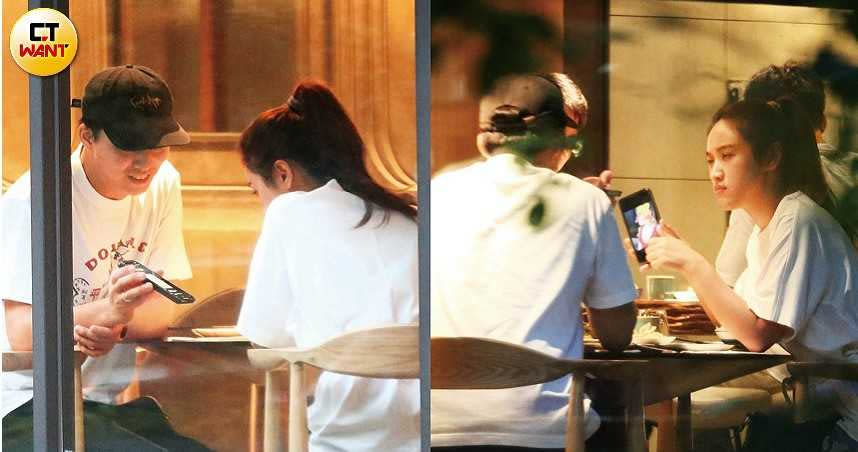 吳姍儒和男友到楊祐寧家開的火鍋店用餐，兩人幾乎都在玩手機。（圖／本刊攝影組）