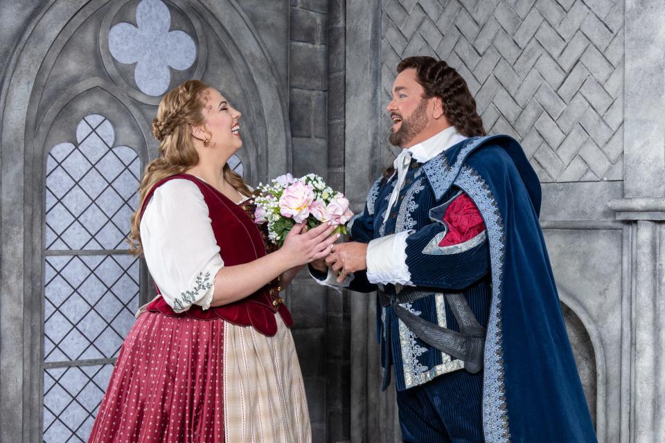 Aviva Fortunata, left, and Rafael Dávila play a would-be couple who are prevented from being together by his father in Verdi’s “Luisa Miller” at Sarasota Opera.