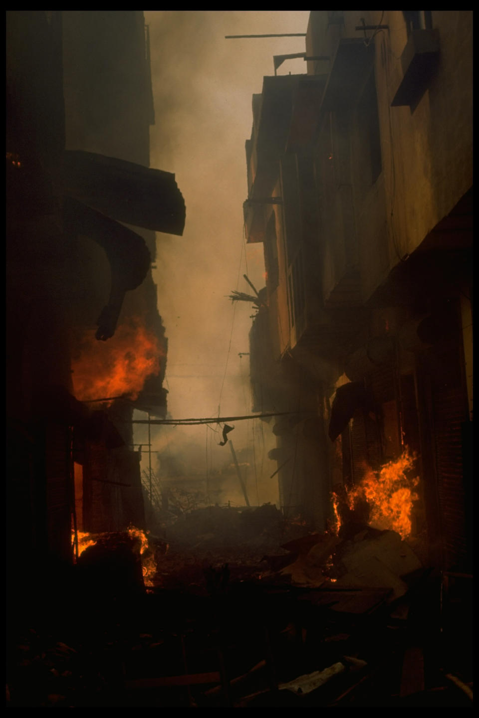 <p>Over 2,000 people died and thousands more were injured in the riots. </p>