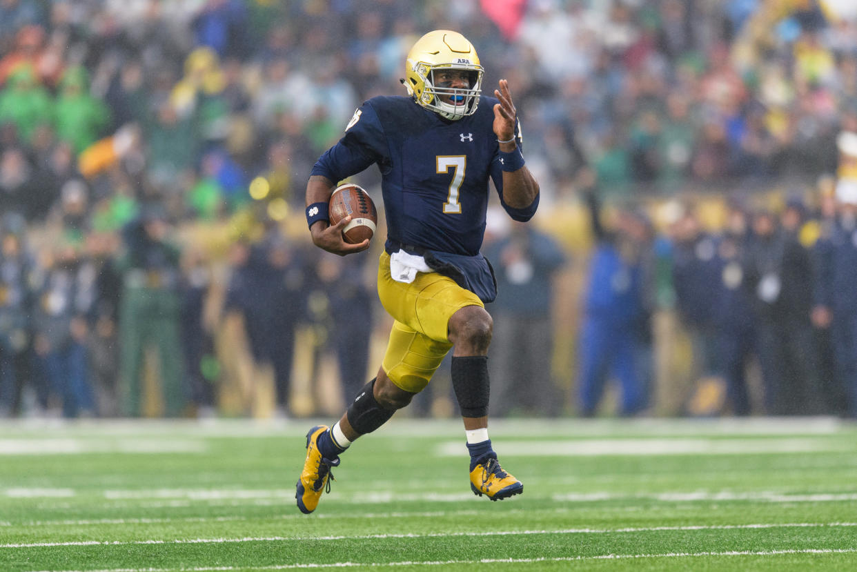 Notre Dame Fighting Irish quarterback Brandon Wimbush rushes for a 50-yard touchdown against the Wake Forest Demon Deacons on Nov. 04, 2017, in South Bend, Ind. (Daniel Bartel / Icon Sportswire via Getty Images file)