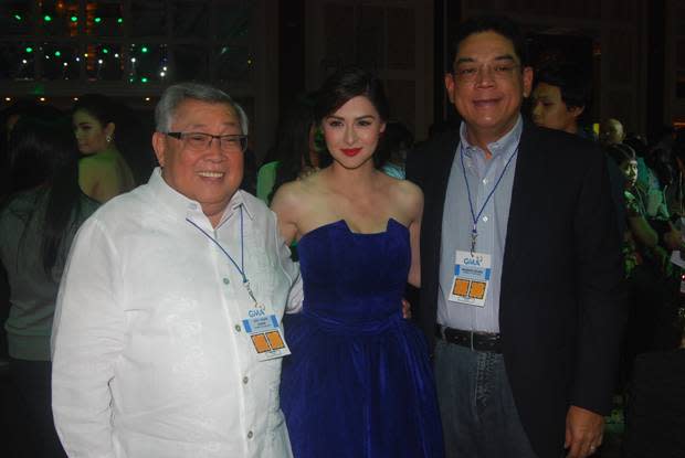 GMA Chairman and CEO Atty. Felipe L. Gozon, Marian Rivera, GMA President and COO Gilberto R. Duavit, Jr.