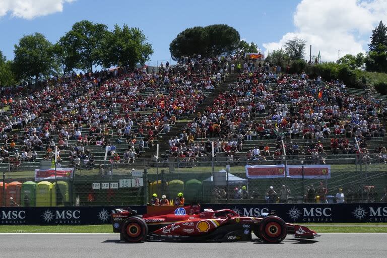 El piloto monegasco Charles Leclerc (Ferrari) fue el más rápido en la primera práctica de cara al GP de Emilia Romagna, que se correrá el domingo en el circuito de Imola