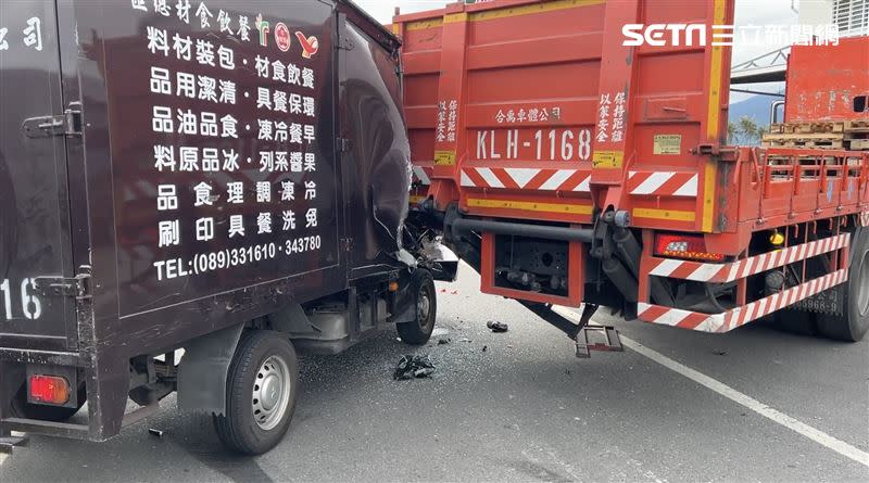 小貨車駕駛玄男坦承，當時在找資料，沒注意到前方大車才會撞上。（圖／翻攝畫面）