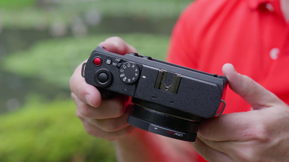 <p>Panasonic S9 mirrorless camera hands-on</p>
