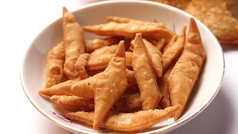 Namak para in white bowl