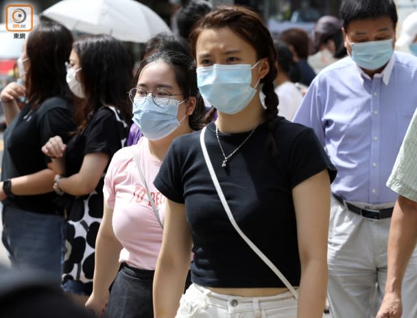 香港今日累計確診個案突破2000宗。