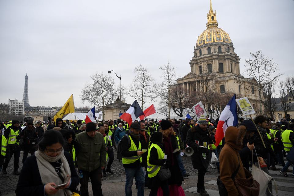 Gilets jaunes, la passe à 10