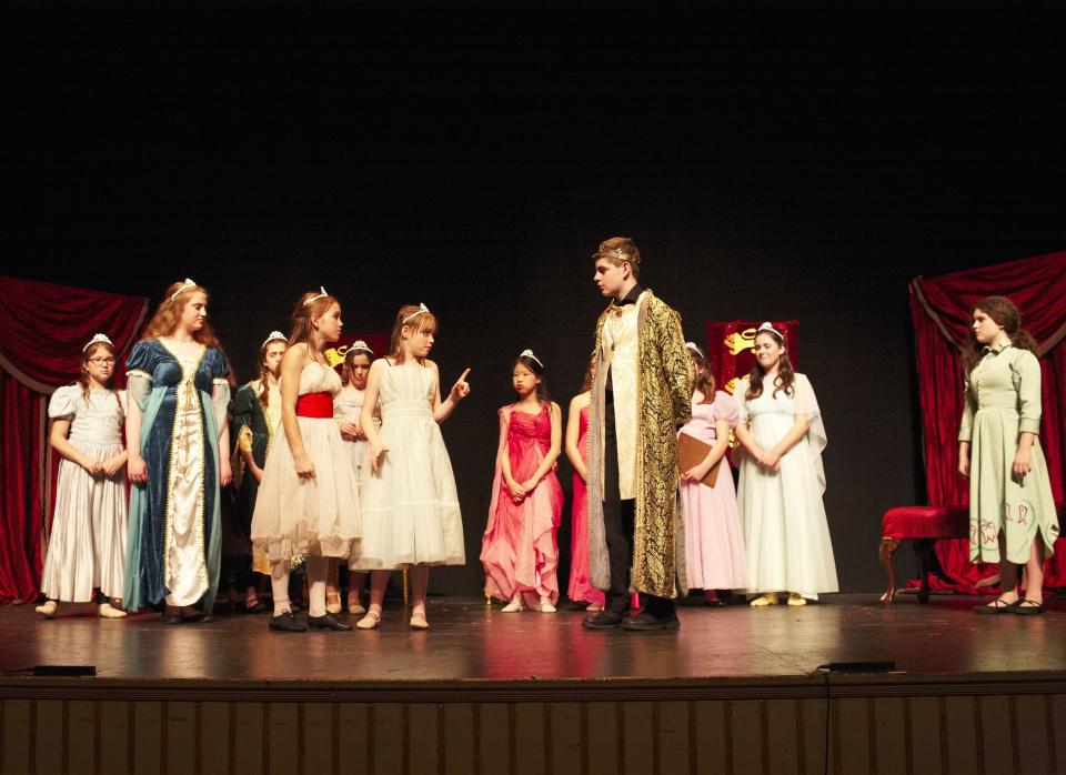 Newport Children's Theater actors rehearse a scene from "The Twelve Dancing Princesses" in 2020. This year they will perform "The Pink Panther Strikes Again."