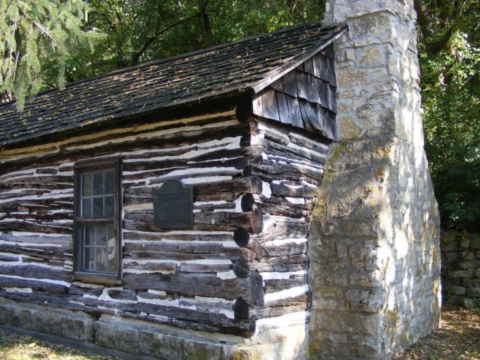 oldest building iowa louis arriandeaux log home