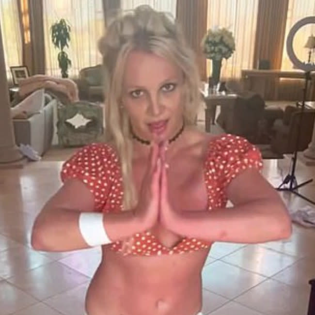Britney Spears en uno de los vídeos de su Instagram credit:Bang Showbiz