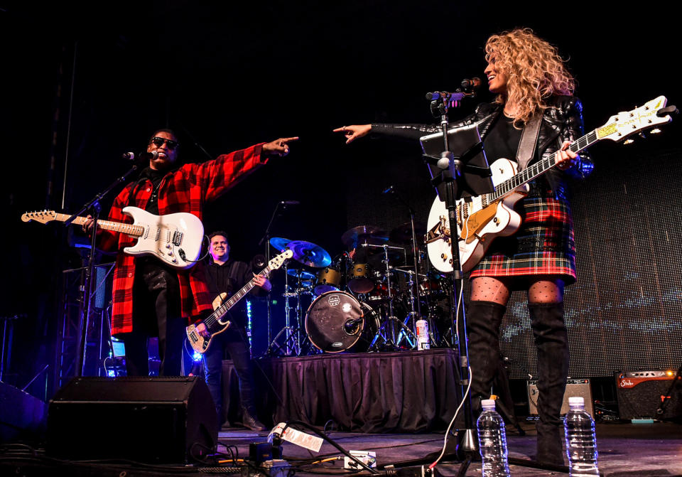 <p>Babyface and Tori Kelly perform onstage at the City National Grove of Anaheim on Monday in Anaheim, California.</p>