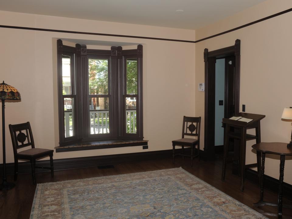 the parlor in Disney's former home