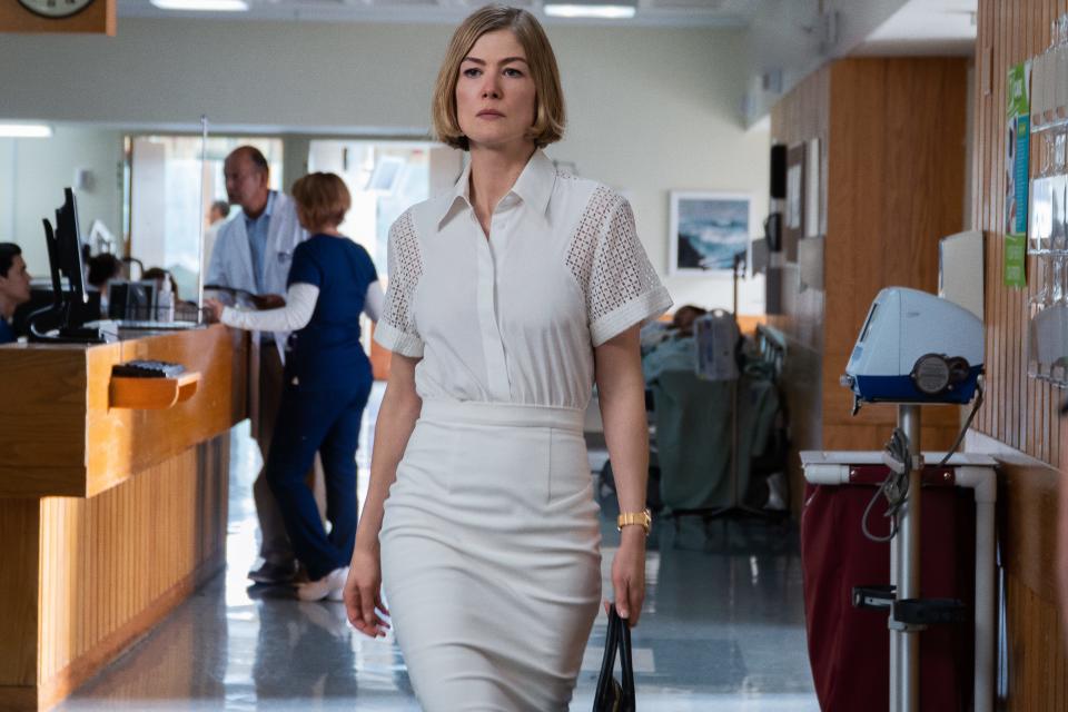 Marla Grayson (Rosamund Pike) runs a successful operation grifting old people in the darkly comic crime thriller "I Care a Lot."