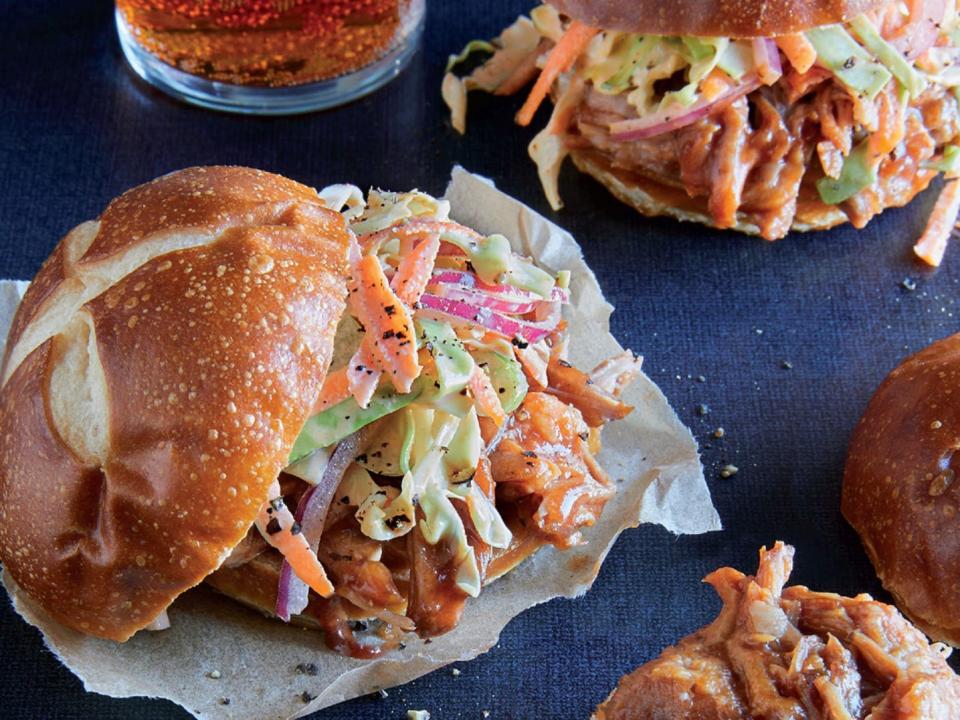 pulled pork sandwiches