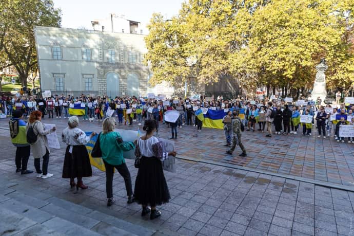 Multiple Demonstrations in Ukraine Demand More Public Spending on Army Needs