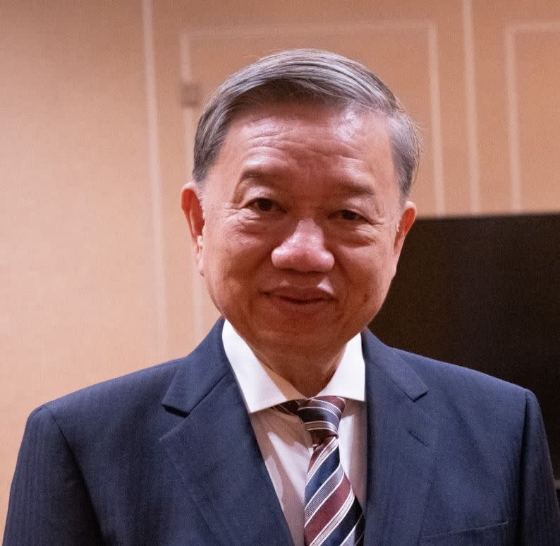 越共提名公安部長蘇林(To Lam)為下任國家主席、(維基百科)