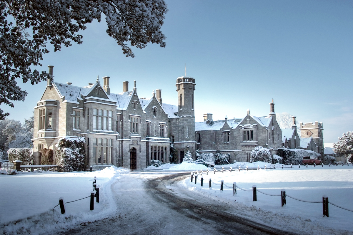 Dancing, spa soaking and clay pigeon shooting dot days spent raising a glass to 2024   (SCHLOSS Roxburghe Hotel )