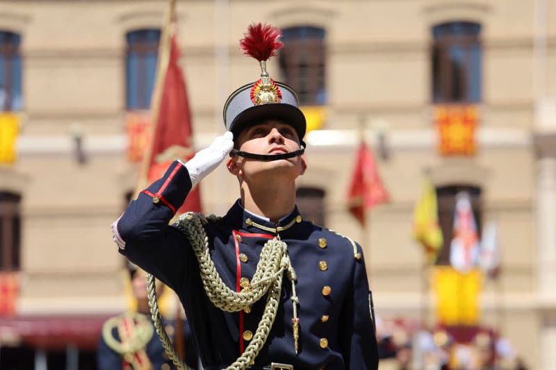 Uniforme de gala de la Academia General Militar de Zaragoza