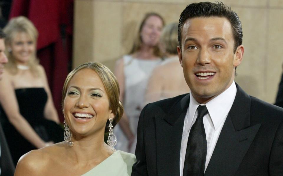 Jennifer Lopez and Ben Affleck arriving at the 2003 Oscars