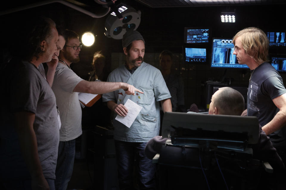 Duncan Jones directs Rudd and Theroux on the set of <i>Mute</i> (Photo: Netflix)