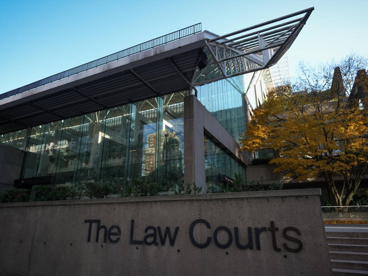 The Law Courts building in Vancouver pictured on Nov. 23, 2023.  (Darryl Dyck/The Canadian Press - image credit)