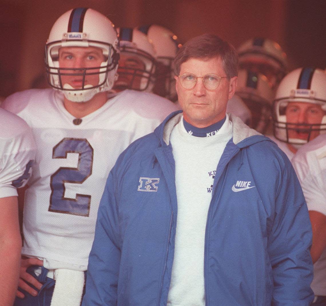 Former UK football coach Bill Curry waits for the end of his last game as the school’s coach, against Tennessee, on Nov. 23, 1996. Behind Curry is freshman quarterback Tim Couch (2).