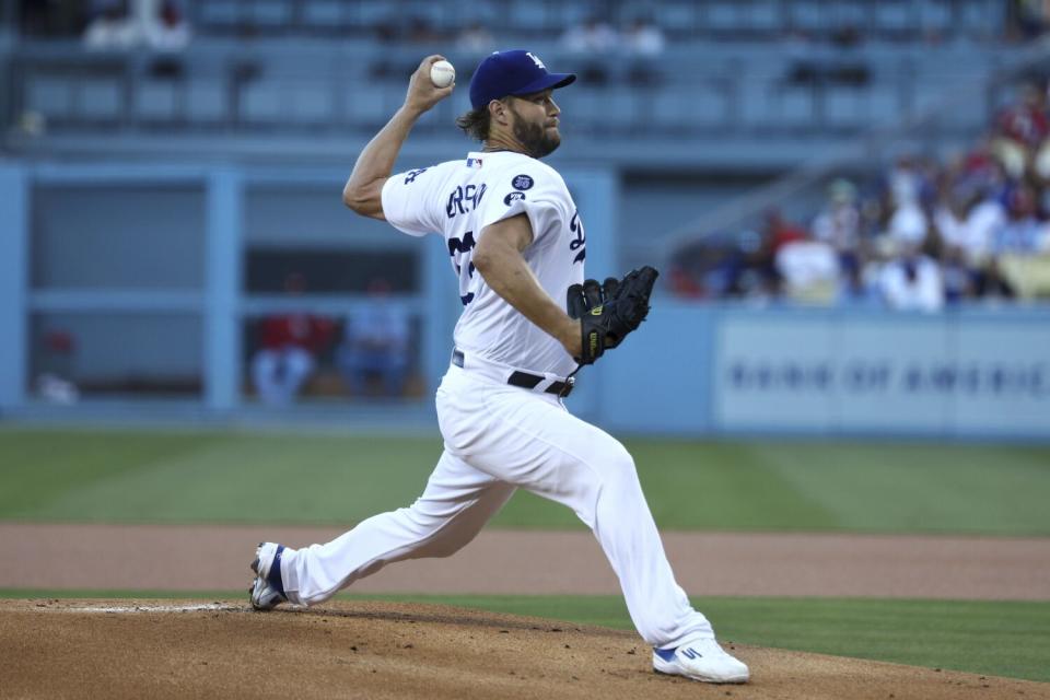 Dodgers' Clayton Kershaw pitches against the St.  Louis Cardinals on Sept.  24, 2022, at Dodger Stadium.