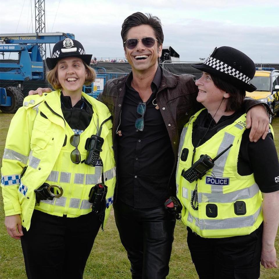 <p>It’s no surprise that the handsome actor made a few new female friends over in Scotland. “Feeling safe and happy with Scotlands finest,” smiled Stamos. (Photo: <a rel="nofollow noopener" href="https://www.instagram.com/p/BUscKmuAKO9/?taken-by=johnstamos&hl=en" target="_blank" data-ylk="slk:John Stamos via Instagram;elm:context_link;itc:0;sec:content-canvas" class="link ">John Stamos via Instagram</a>) </p>