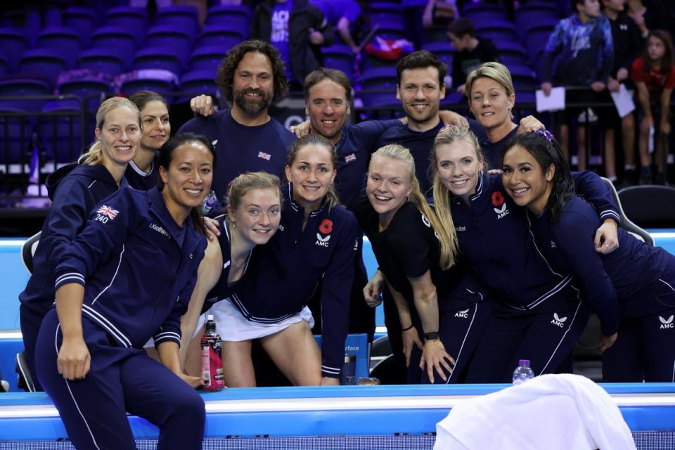 (L-R) Captain Anne Keothavong, Olivia Nicholls, Alicia Barnett,  Harriet Dart, Katie Boulter and Heather Watson pose with team members in Glasgow (Getty Images for LTA)