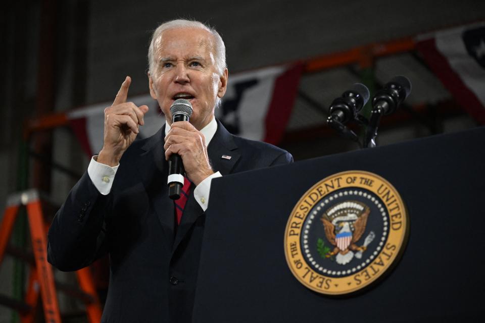 US President Joe Biden speaks about the economy at Steamfitters Local 602 in Springfield, Virginia, on January 26, 2023. - Biden said Thursday he will veto any Republican legislation that threatens to sow 