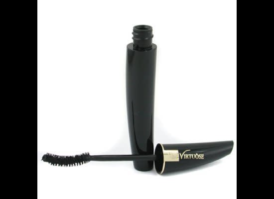 <a href="http://www.sephora.com/virtu-ocirc-se-black-carat-divine-lasting-curves-length-volume-mascara-P219009?om_mmc=esv103264-GG&om_kwpur=104634699&ppc_crid=11351601737&site=us_search&esvcid=S1340313549_ADOGOE_AGI1115396_CRE11351601737_TID104634699_RFDd3d3Lmdvb2dsZS5jb20%3d" target="_hplink">Sephora</a>