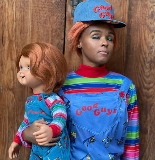 Janelle Monae nous plonge dans l'univers du célèbre film d'horreur Chucky. Et c'est terrifiant !