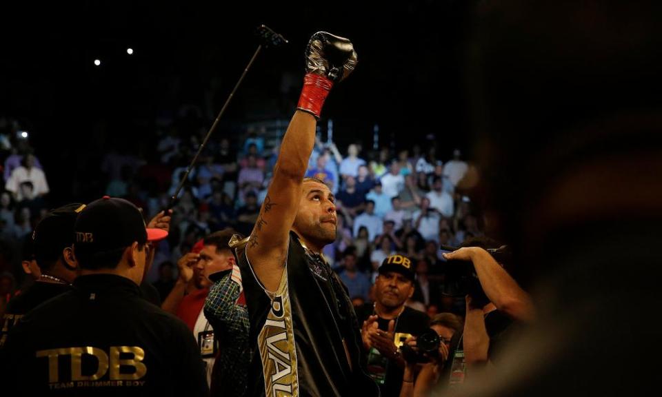 Eric Molina takes on Anthony Joshua in Manchester for the IBF world heavyweight title.