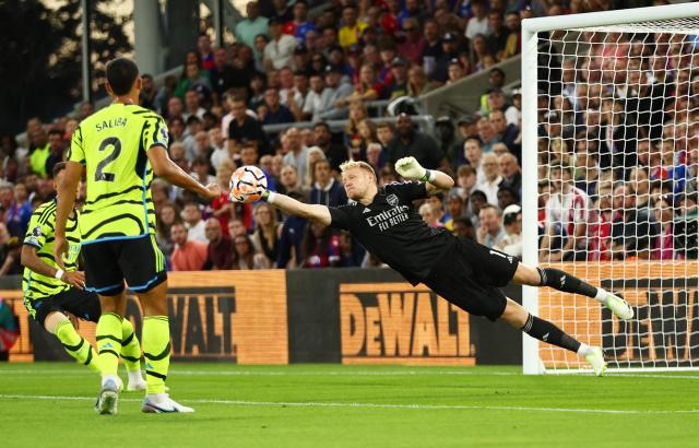 Crystal Palace 0-1 Arsenal LIVE RESULT: Gunners hold on for big win after  Tomiyasu's controversial red card - updates