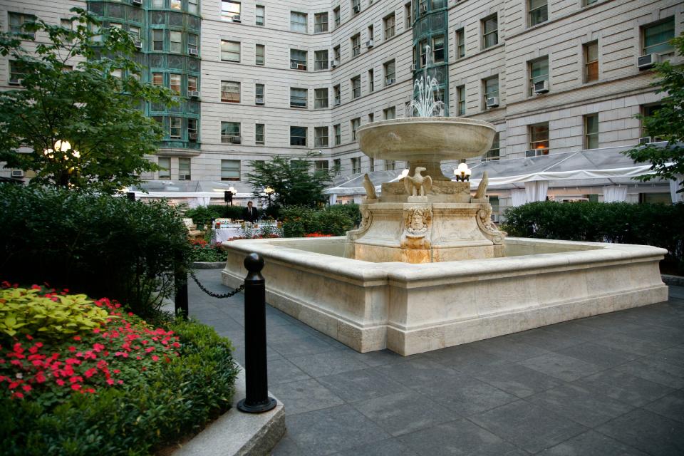 A water feature in the Belnord’s courtyard.