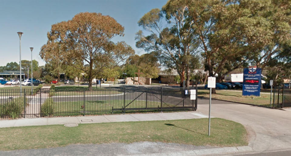 A school in Beaconsfield went into lockdown after a boy was arrested over a toy gun. Source: Google Maps