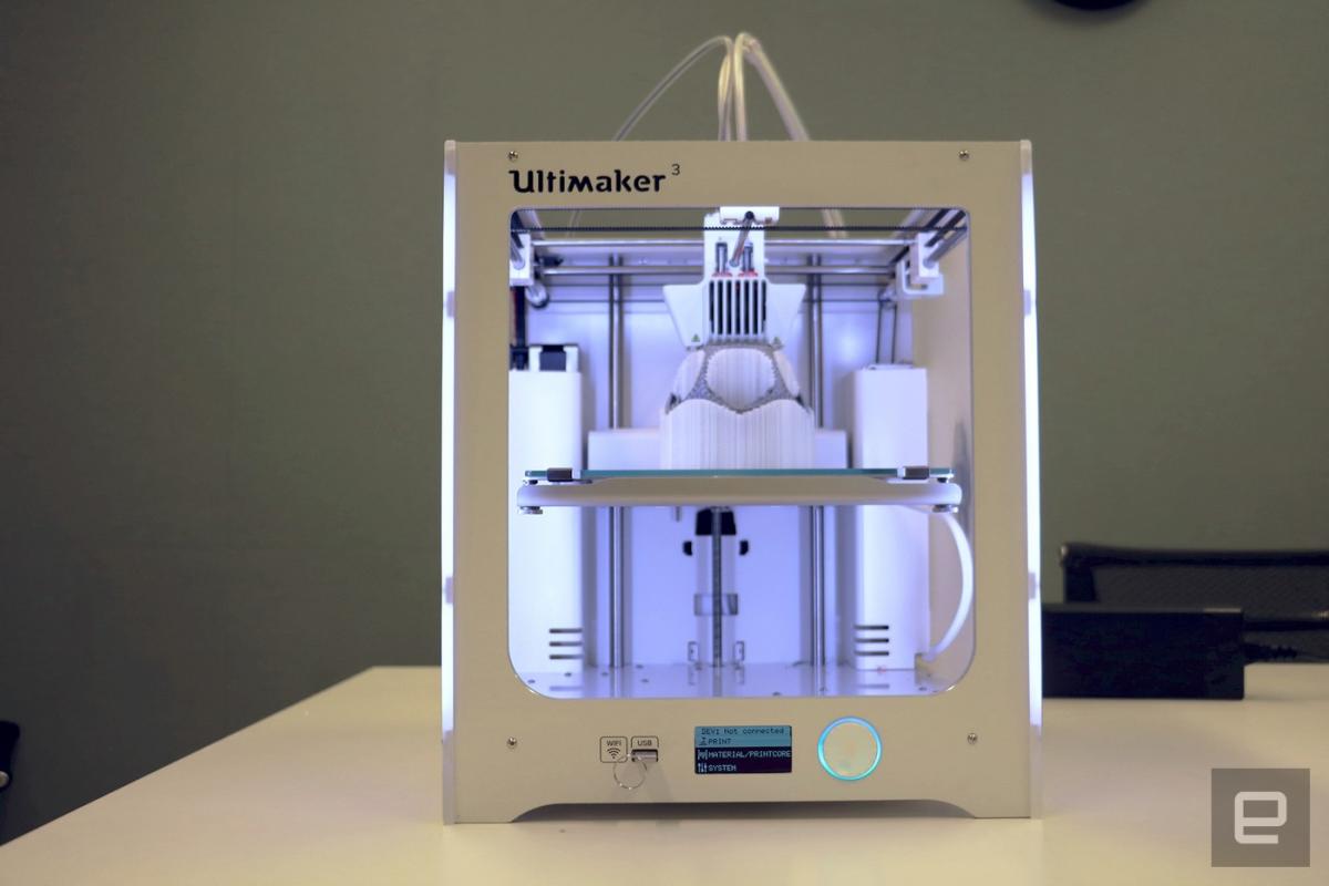 Ultimaker 3 can using two materials at once