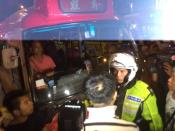 小巴司機不滿警方抄牌阻塞上海街