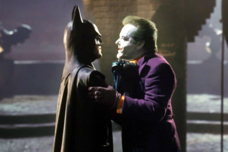 <p>Nous sommes nombreux à juger les nouveaux films Batman par rapport à la version de Tim Burton. Son œuvre incluait le Joker version Jack Nicholson, un Michael Keaton sombre dans la peau du chevalier noir et une bande originale signée Prince. Les plus de £300 millions amassés en 1989 correspondraient aujourd'hui au double en prenant en compte l'inflation.</p>