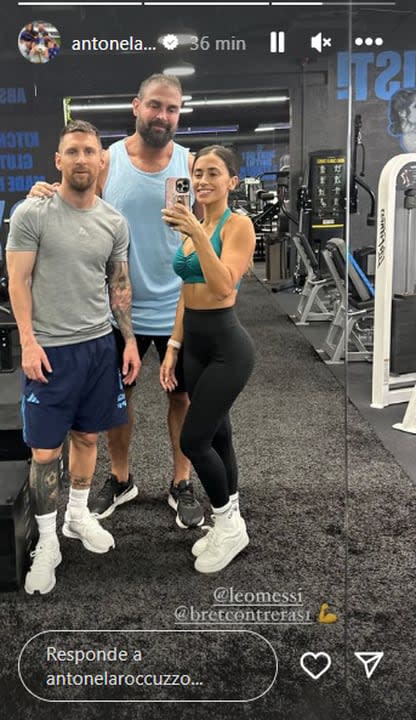 Anto Roccuzzo publicó una foto con Messi en el gym pero todos se quedaron con un detalle del entrenador (Foto: Instagram Captura/@antonelarocuzzo)