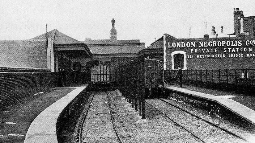 Estación del tren de la necrópolis 