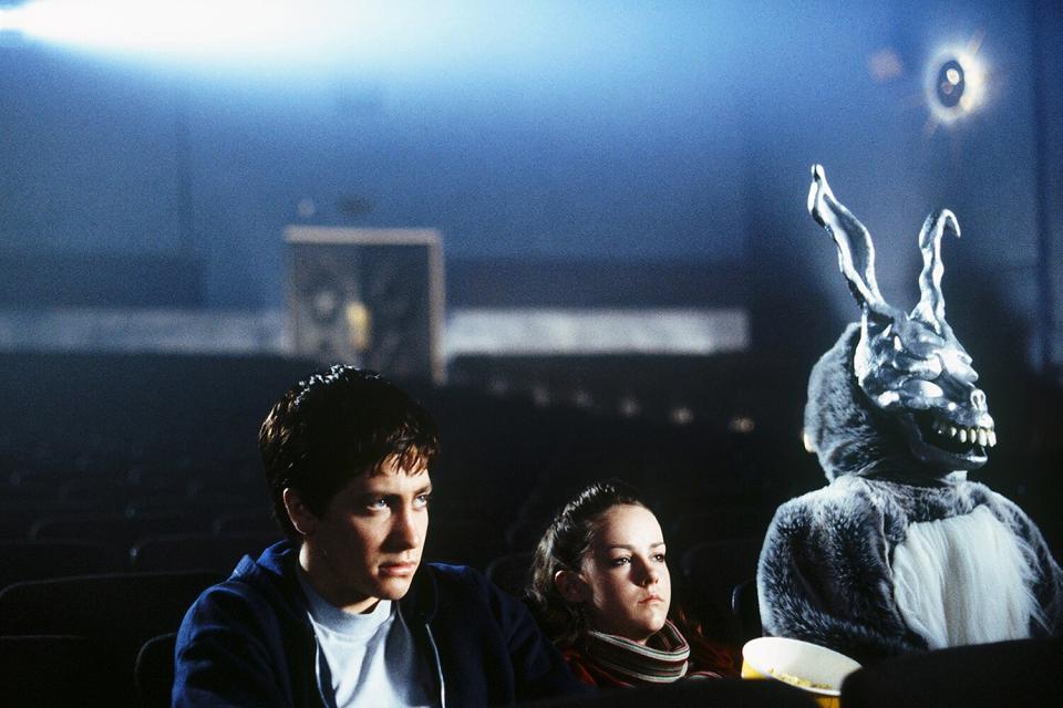 DONNIE DARKO, from left: Jake Gyllenhaal, Jena Malone, James Duval, 2001