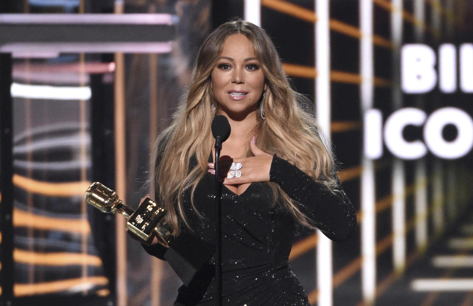 Mariah è affetta da disturbo bipolare, che la costringe a pesanti alterazioni dell'umore. "Fino a poco tempo fa vivevo nella negazione e nell'isolamento e avevo il terrore costante che qualcuno lo rivelasse, ma poi mi sono resa conto che era un peso troppo grande da portare e che non potevo più farlo. Così ho cercato aiuto, ho ricevuto le cure e mi sono circondata di persone positive, tornando a fare ciò che amo, ovvero scrivere canzoni", ha fatto sapere la cantante.