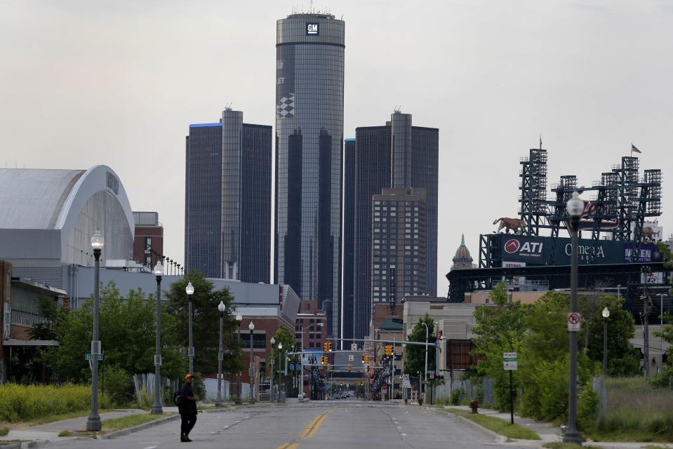 General Motors World Headquarters is seen in downtown Detroit June 10, 2014. REUTERS/Rebecca Cook