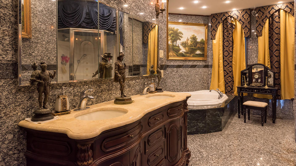 Another bathroom. - Credit: Photo: Tyra Pacheco