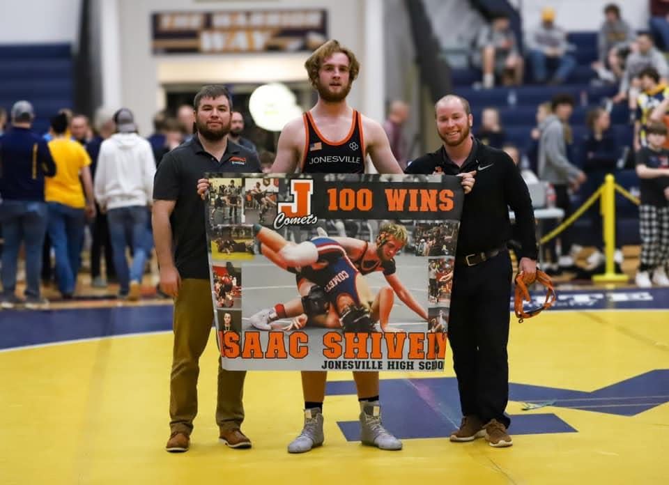 Isaac Shively earns his 100th career win at the Cascades Championship tournament.