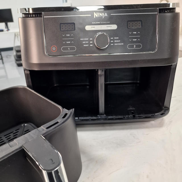 Is the sellout Ninja Foodi MAX Dual Zone AF400UK air fryer any good? We  tested it to find out