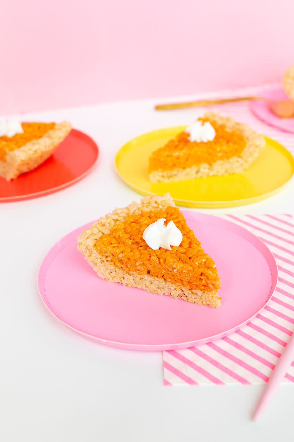 Pumpkin Pie-Shaped Crispy Rice Treats