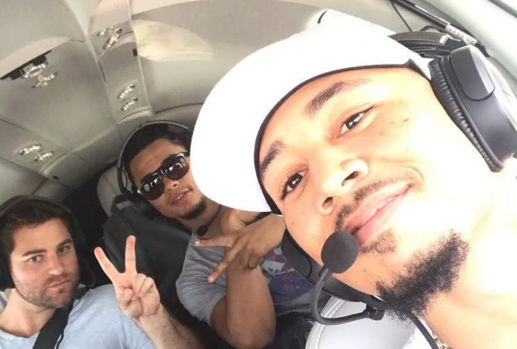 Mookie Betts flew Chris Archer to Miami. Himself. In a plane. (Twitter)