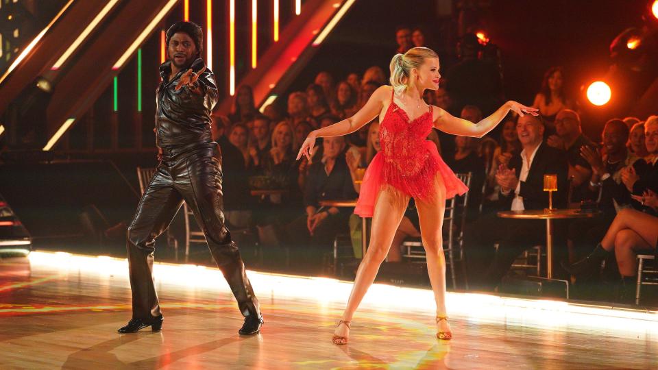 Elvis Night on Dancing with the Stars season 31 episode 2